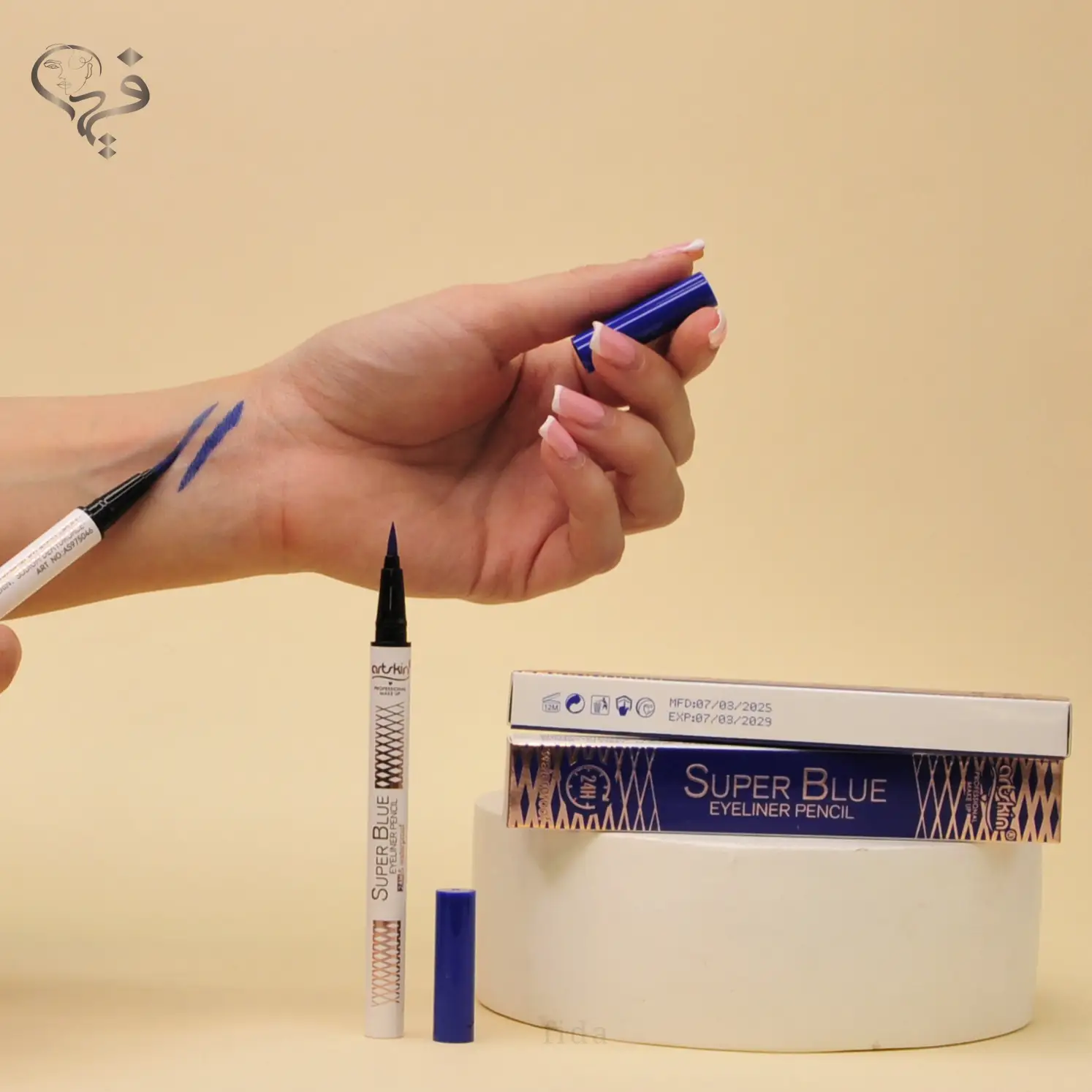 خط چشم ماژیکی آبی آرت اسکین Artskin