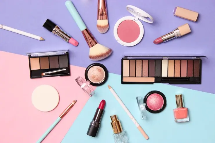 خرید عمده لوازم آرایشی در تهران