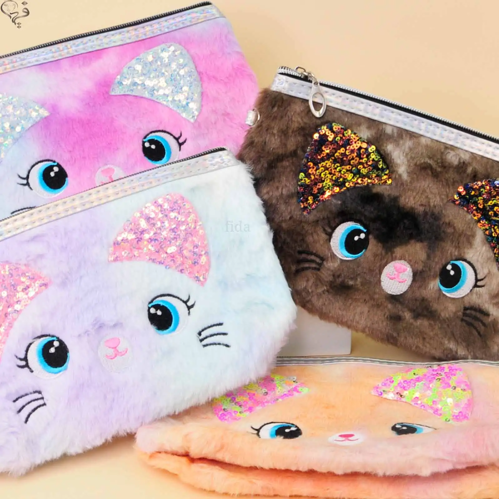 کیف آرایشی مخملی