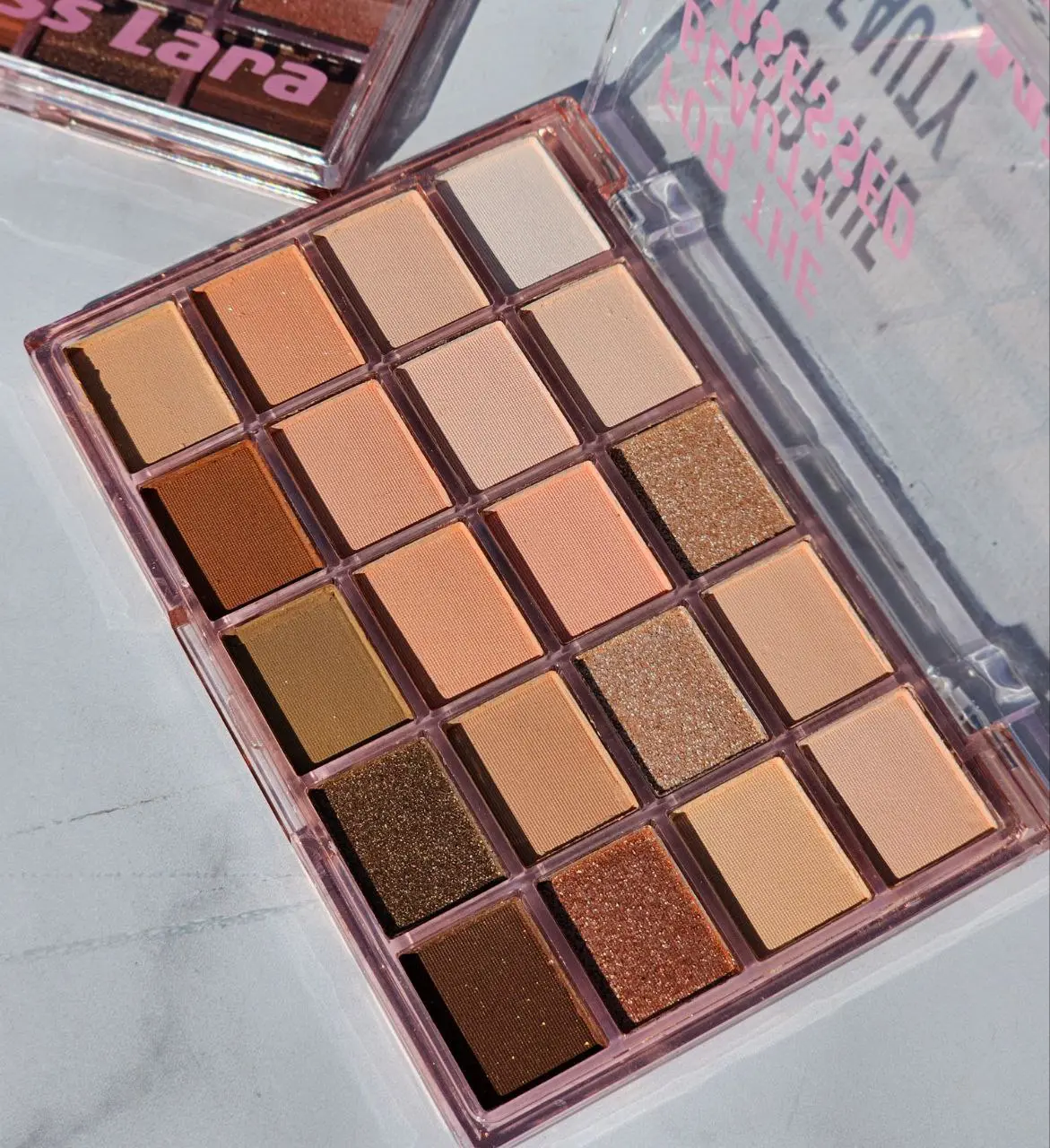 سایه 20رنگ میس لارا